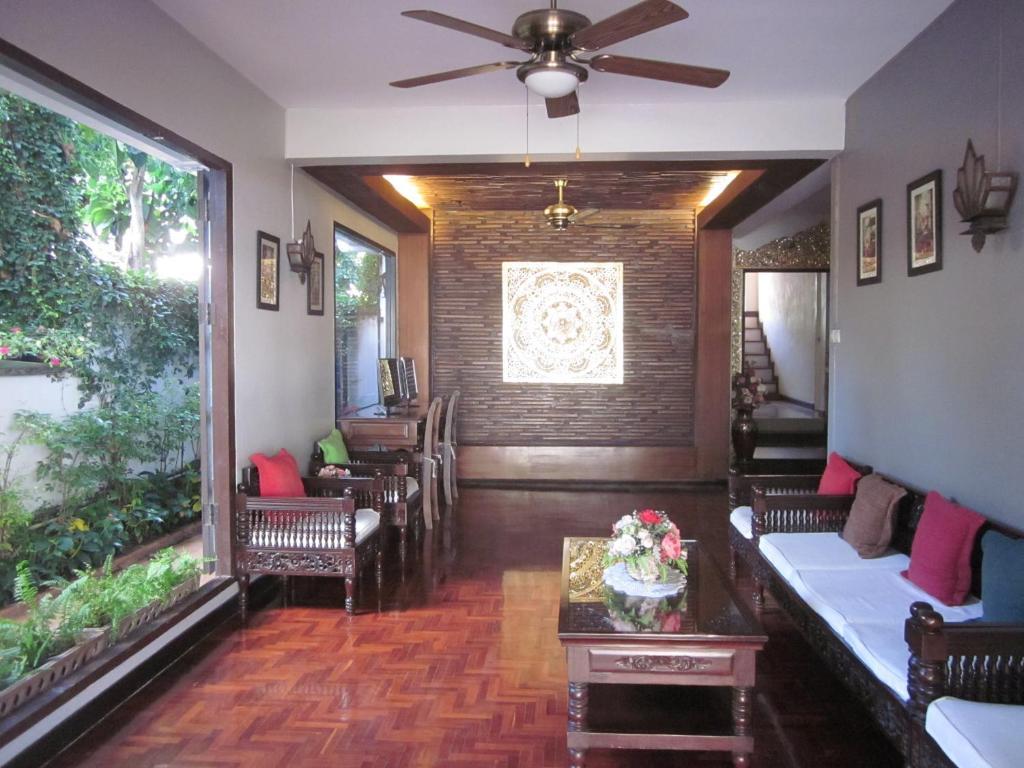 Rachamankha Flora House Hotel Chiang Mai Exterior foto