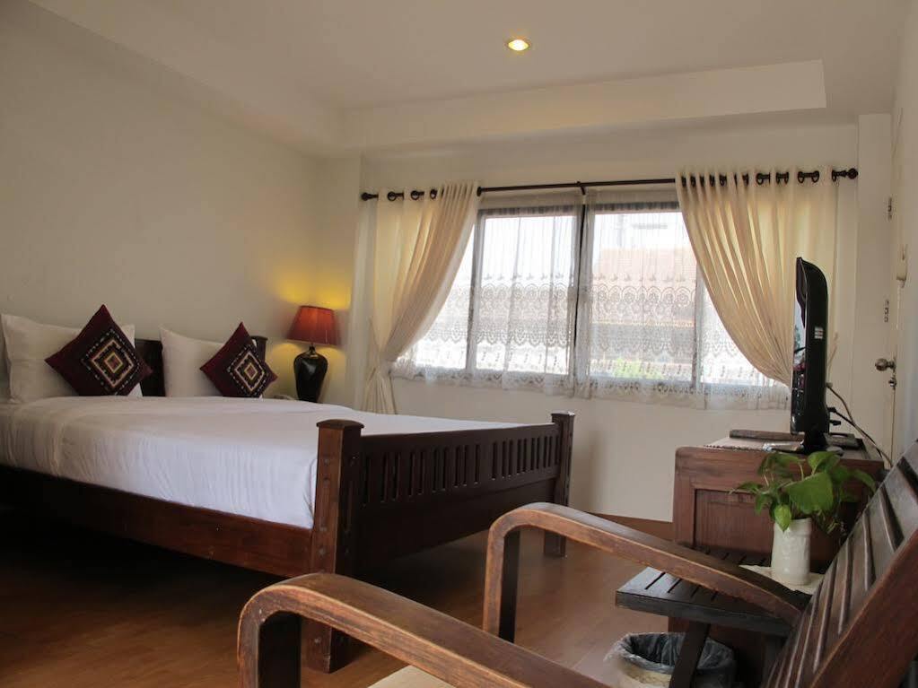 Rachamankha Flora House Hotel Chiang Mai Exterior foto